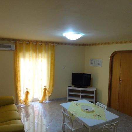 Baciati Dal Sole - Appartamento In Centro 恩佩多克莱港 外观 照片