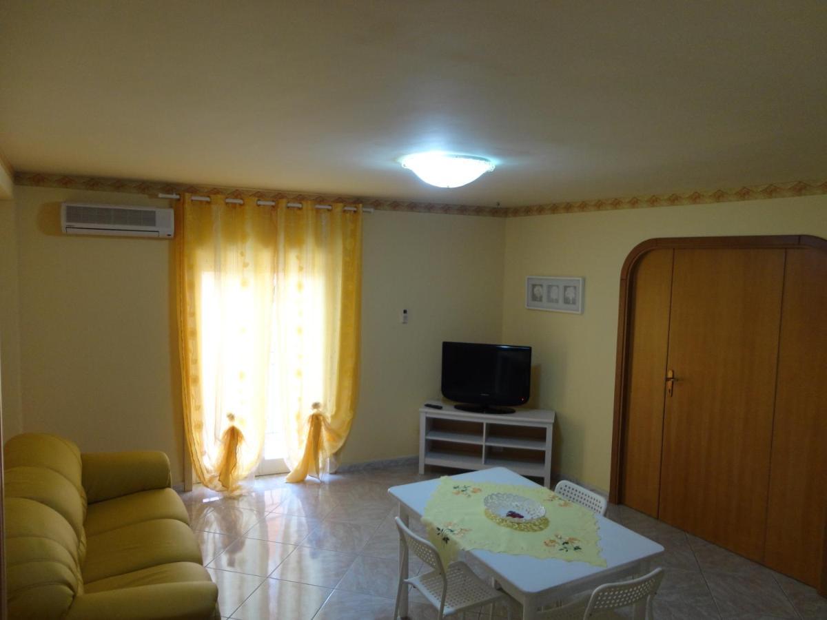 Baciati Dal Sole - Appartamento In Centro 恩佩多克莱港 外观 照片